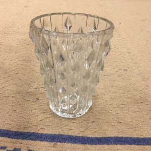 Jarrón vidrio tallado