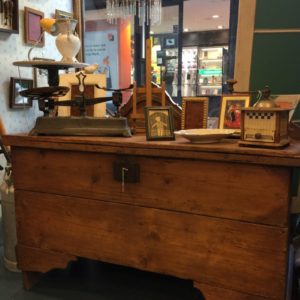 Baul Madera (Caixa Nuvia) Muy Antiguo Restaurado