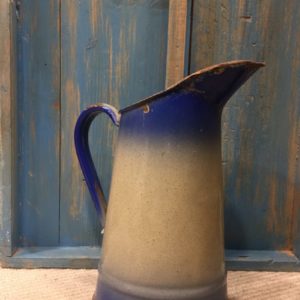 Jarra esmalte antigua