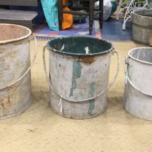 Botes Pintura Antiguos Hierro, Ud